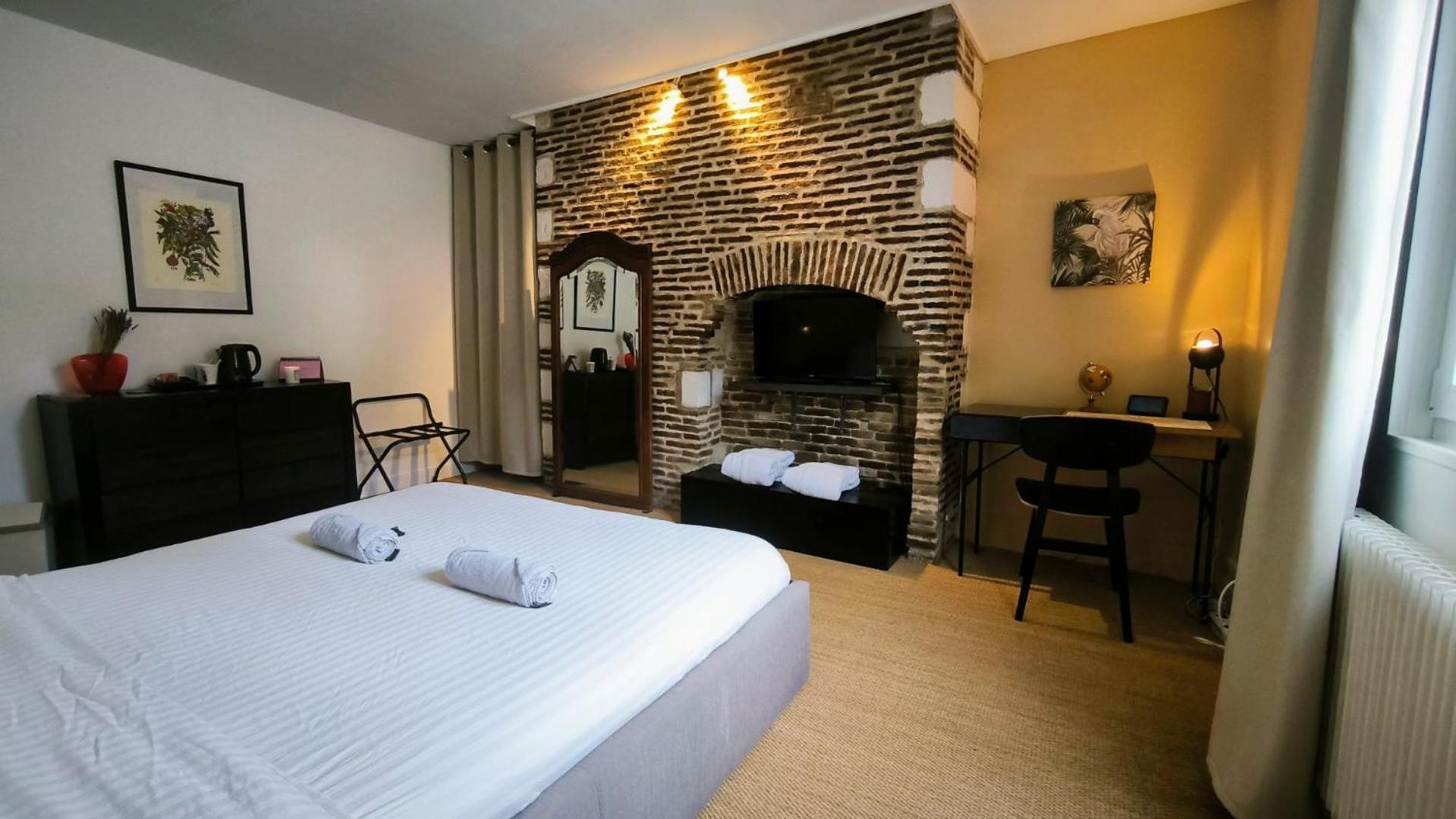 Chambre Privee Confort Charme Hypercentre Chez L'Habitant ทรัวส์ ภายนอก รูปภาพ
